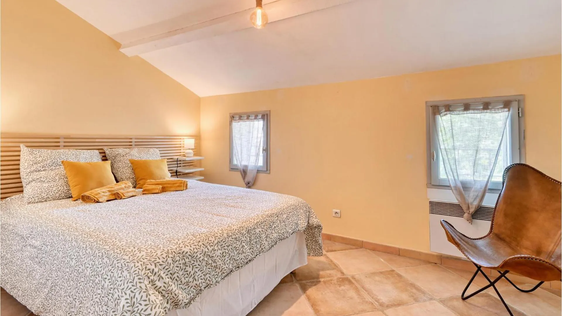 Nice Home In Sanary-Sur-Mer With Wifi France